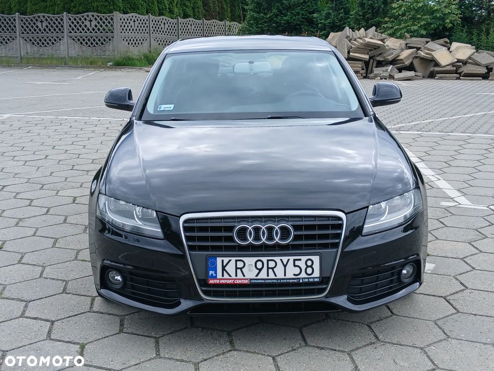 Audi A4 Limousine - 17