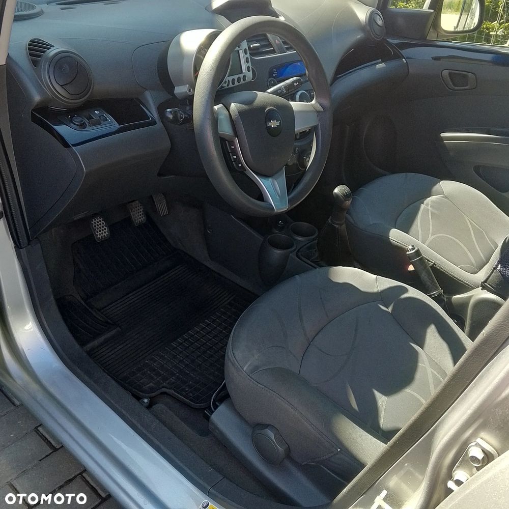 Chevrolet Spark - 4