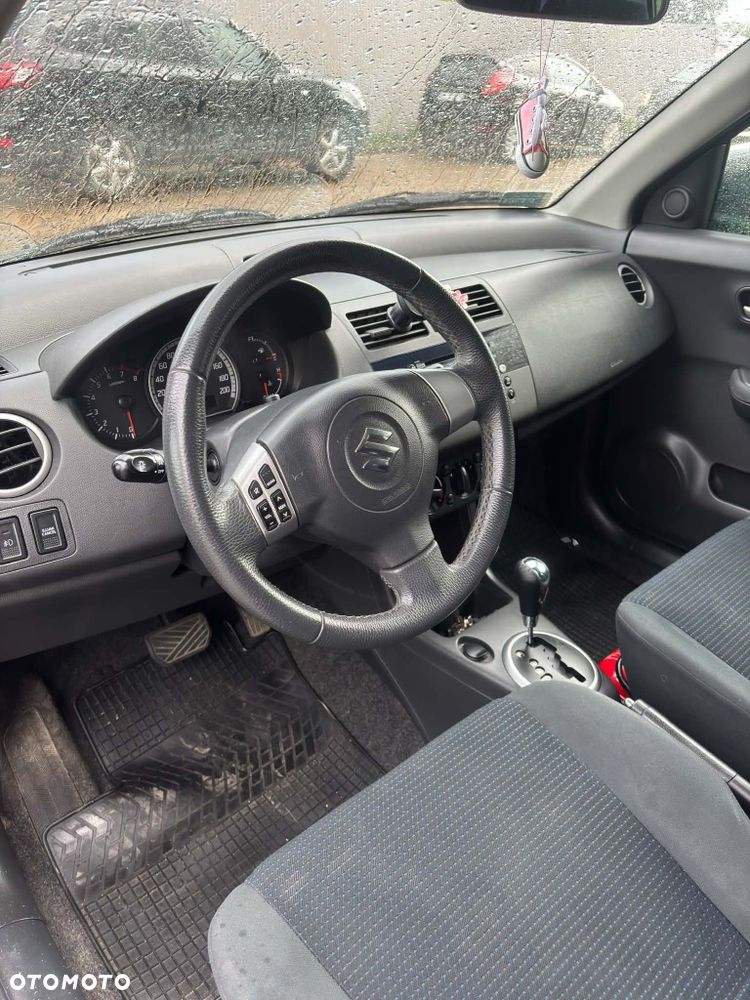 Suzuki Swift - 6