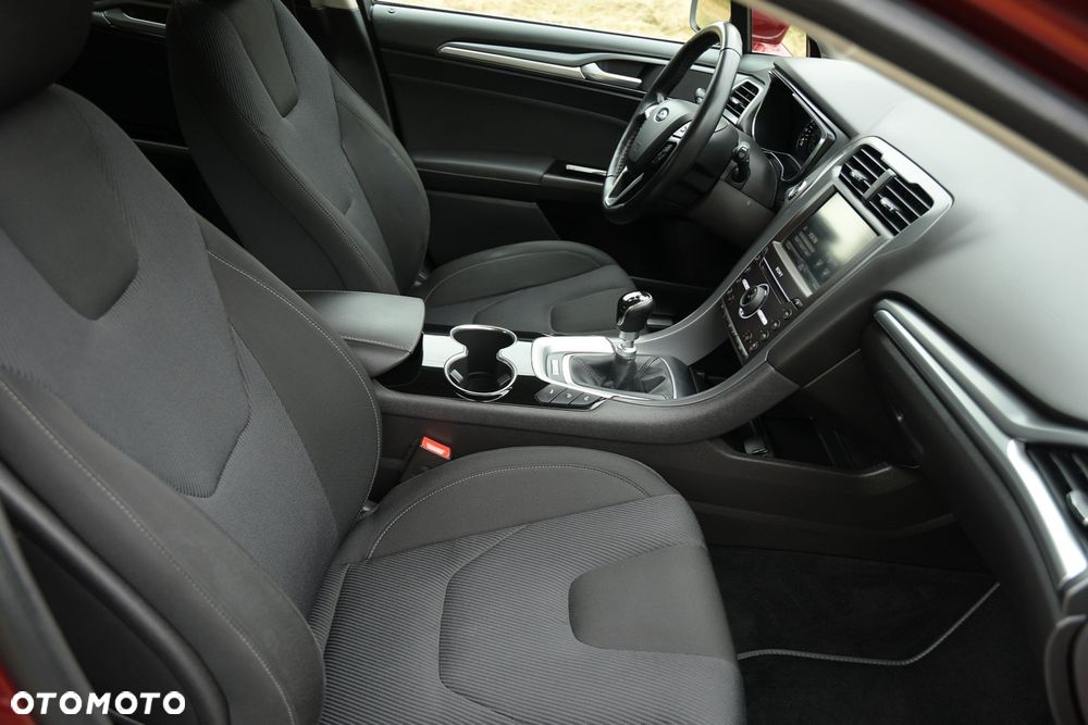 Ford Mondeo 2.0 TDCi STart-Stopp Titanium - 21