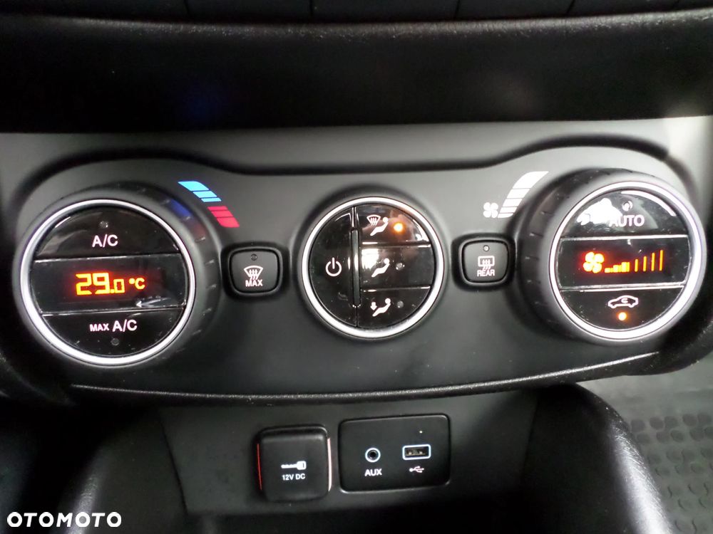 Fiat Tipo 1.4 T-Jet 16v Lounge - 19