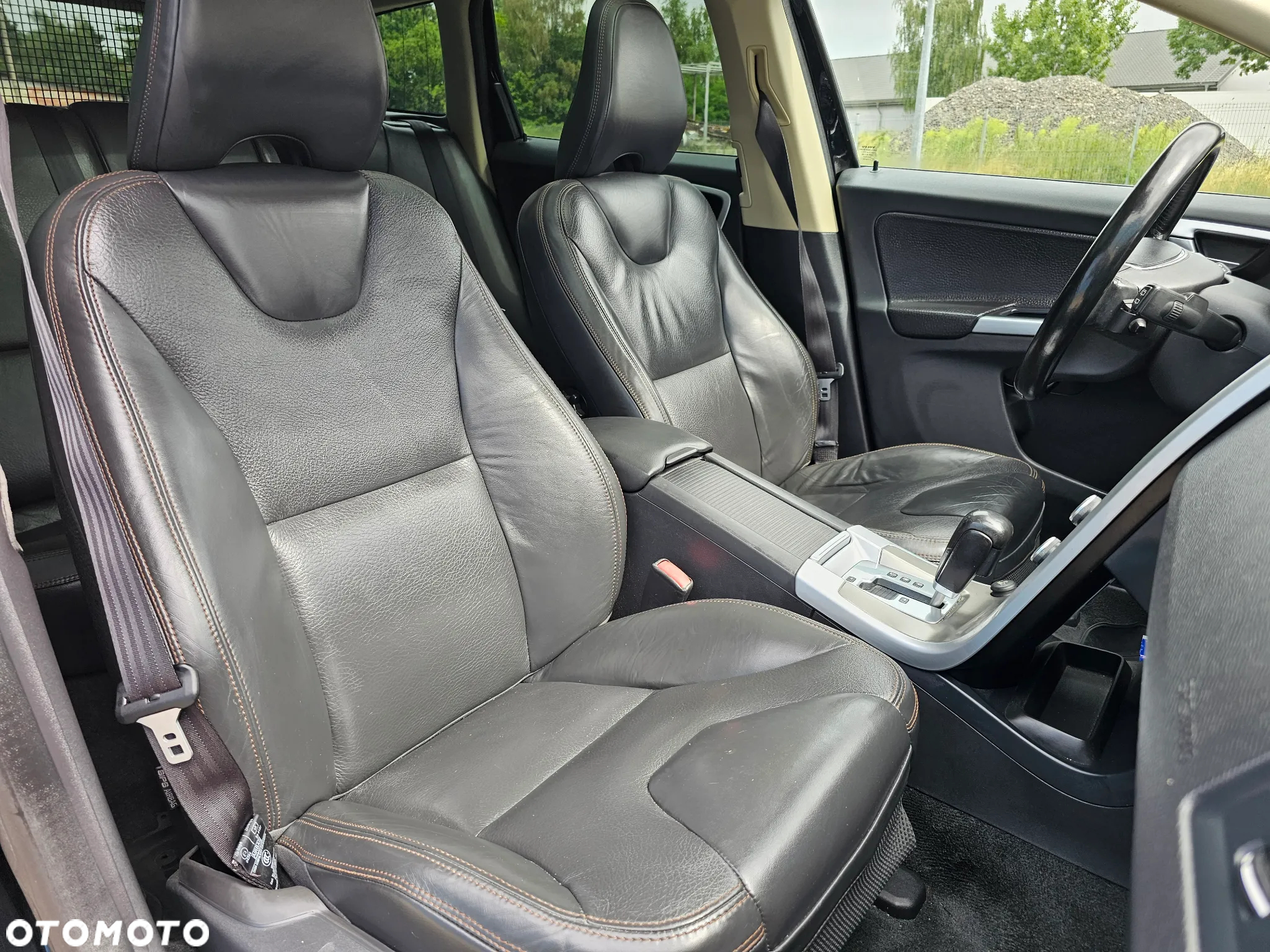 Volvo XC 60 D4 Geartronic Summum - 16