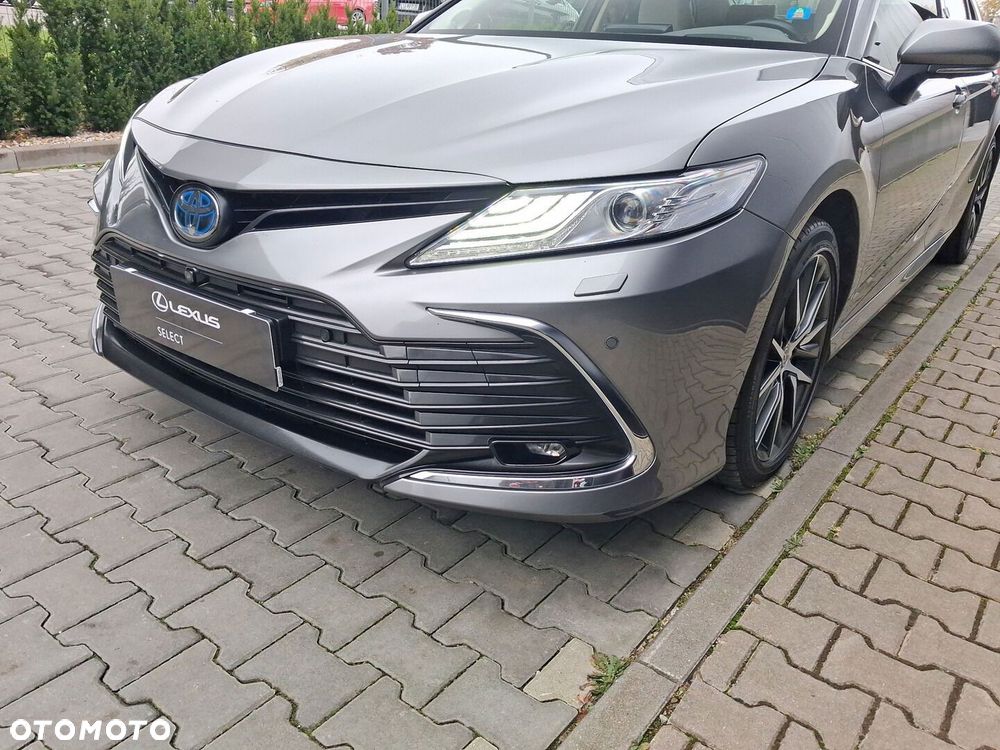 Toyota Camry 2.5 Hybrid Executive CVT - 26