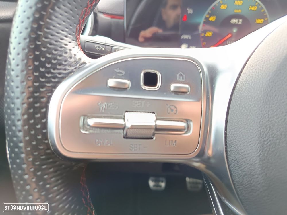 Mercedes-Benz A 200 AMG Line - 15