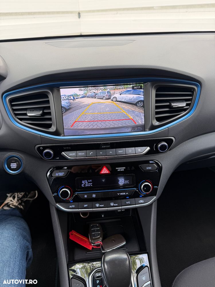 Hyundai IONIQ 1.6 GDI Style - 22