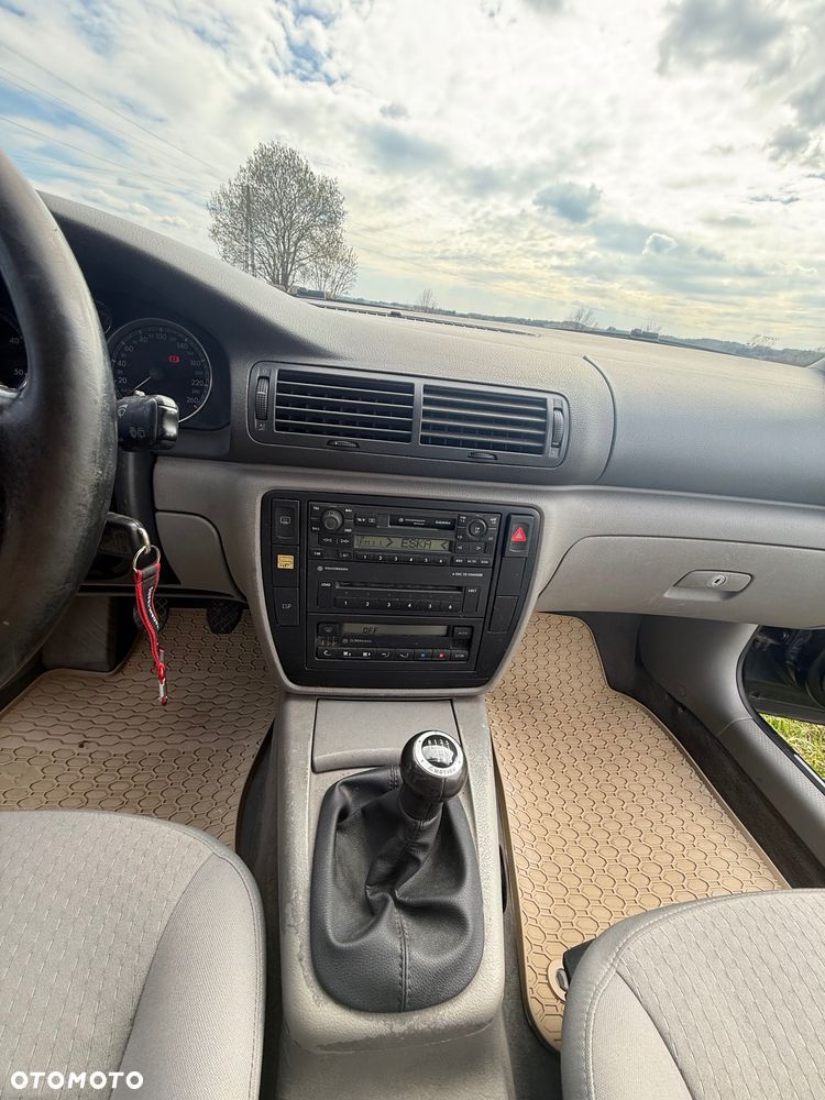 Volkswagen Passat - 6
