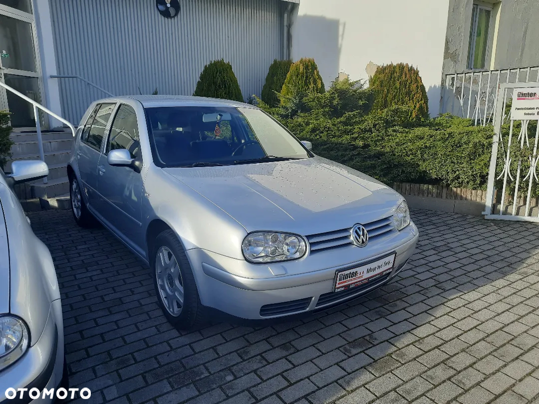 Volkswagen Golf - 3
