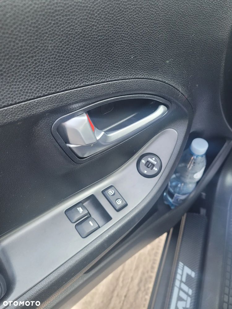 Kia Picanto 1.0 Attract - 11