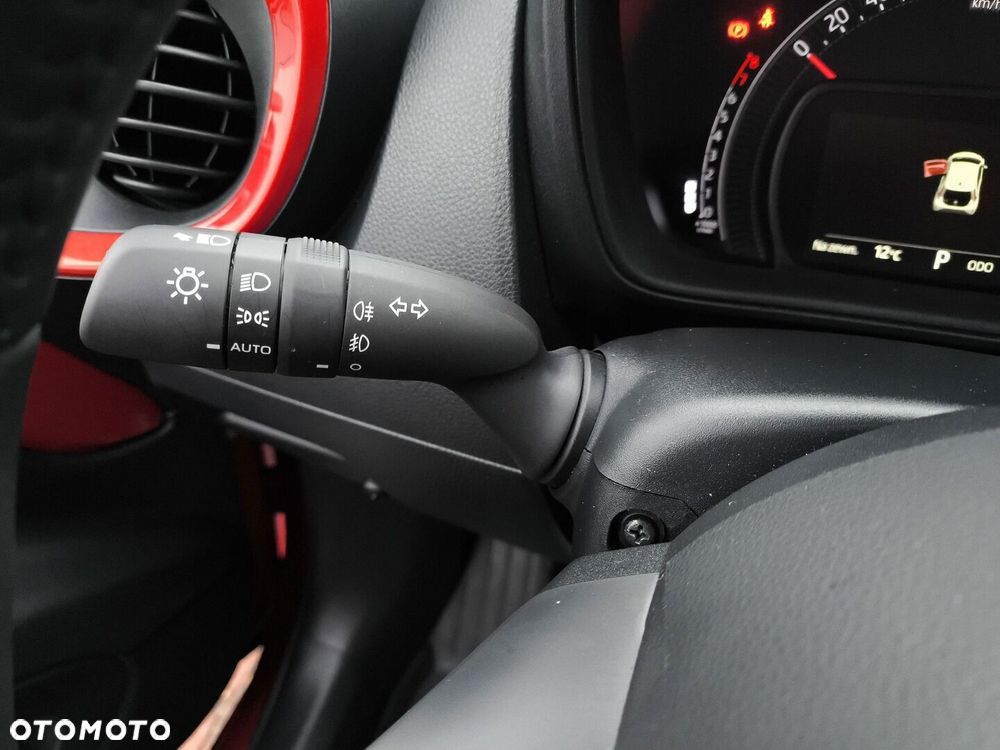 Toyota Aygo X 1.0 VVT-i Style CVT - 26