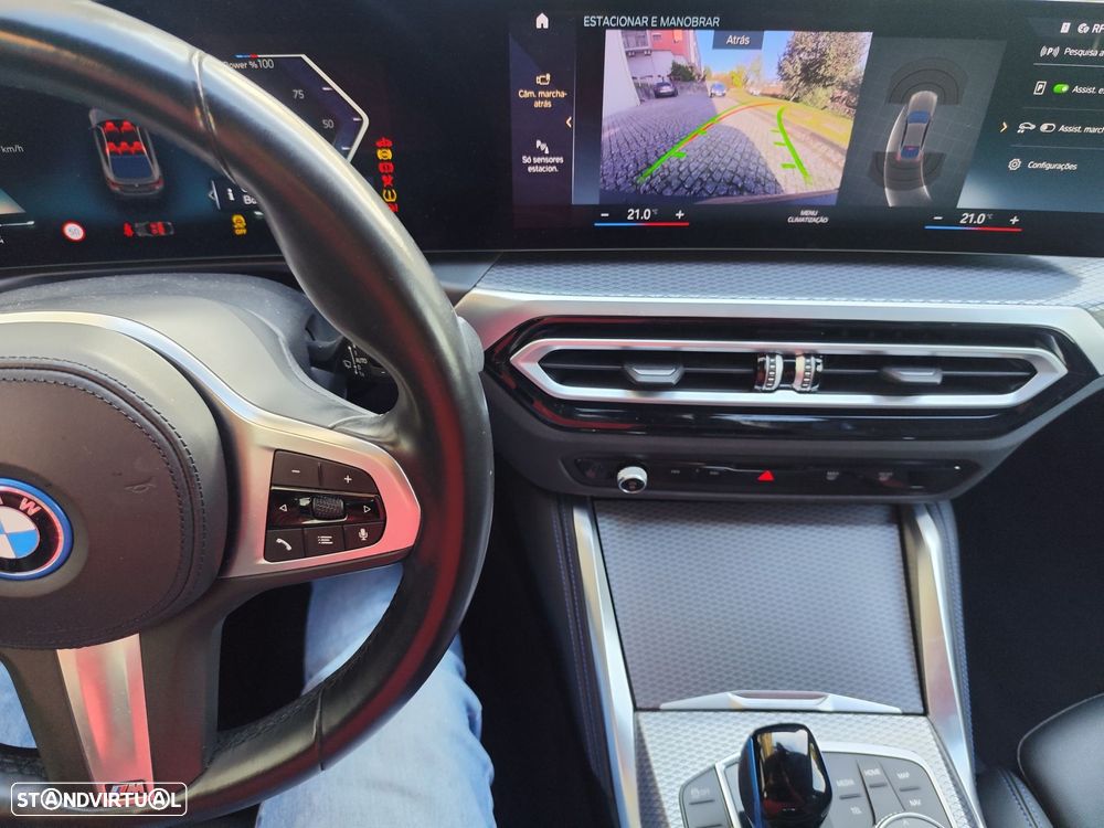 BMW i4 eDrive40 Edição Desportiva M - 24