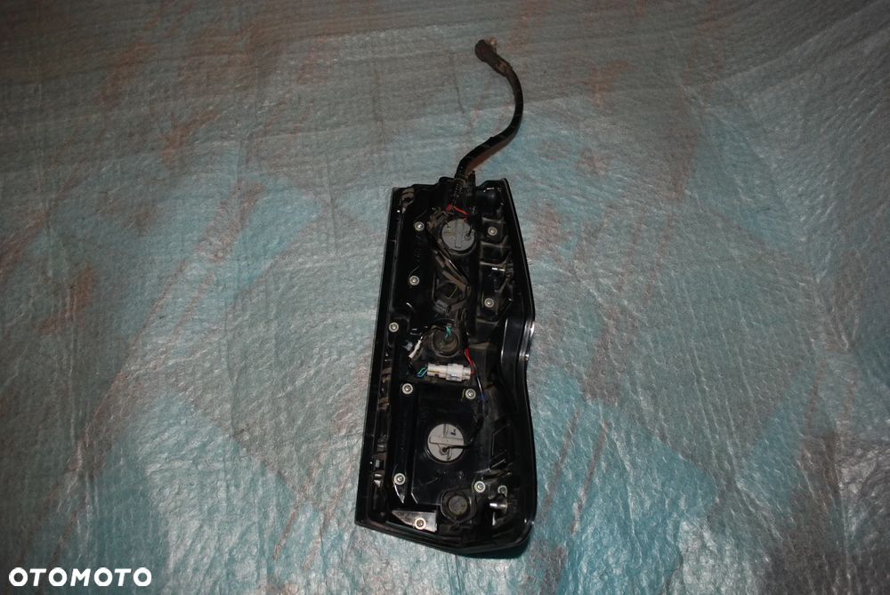 LAMPA TYŁ PRAWA ISUZU D-MAX III 2020- KOITO 220-8R006 LED - 4