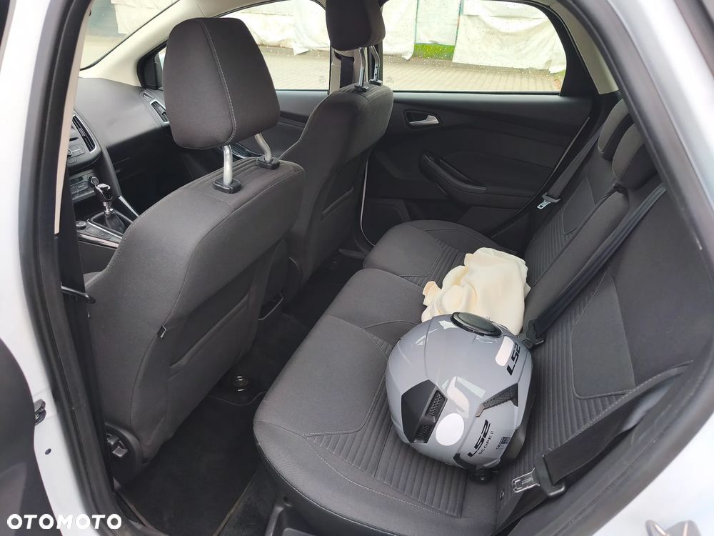 Ford Focus 1.5 EcoBoost Titanium - 11