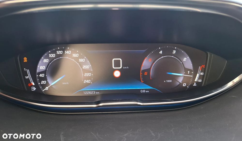 Peugeot 3008 1.5 BlueHDi Allure S&S - 21