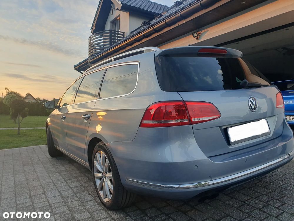 Volkswagen Passat 2.0 TDI Highline - 17
