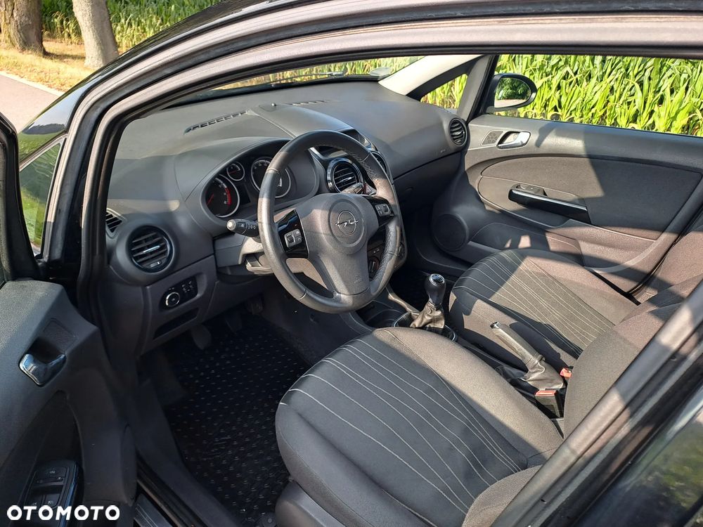 Opel Corsa 1.4 16V Edition 150 - 14