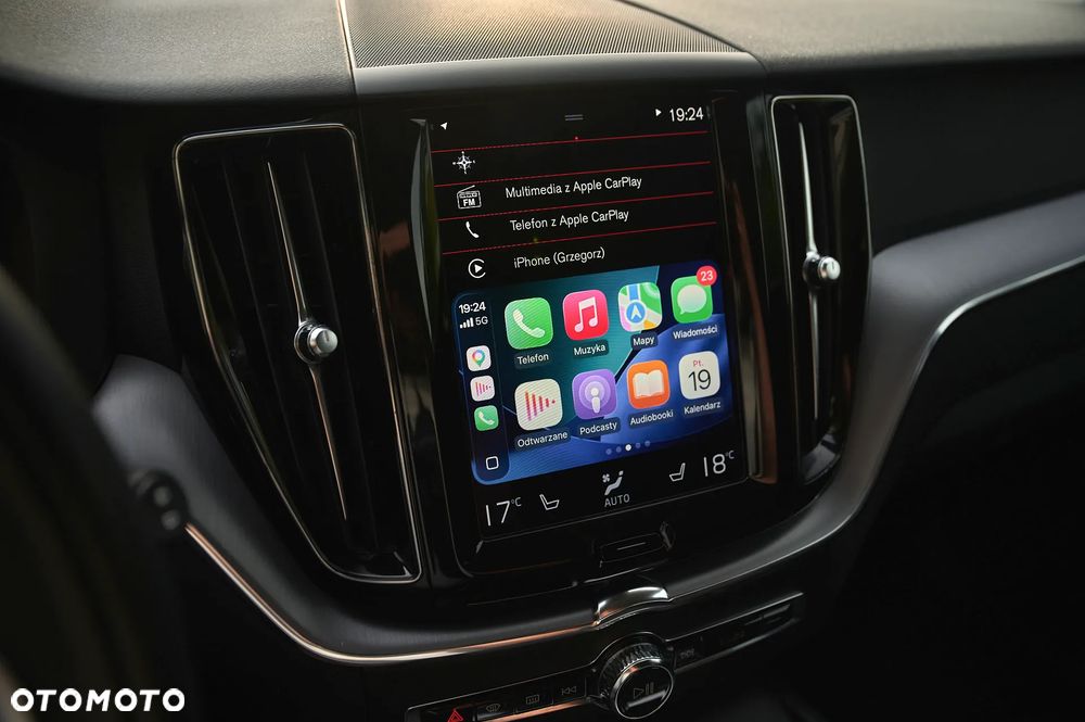 Volvo XC 60 B4 D AWD Momentum Pro - 33