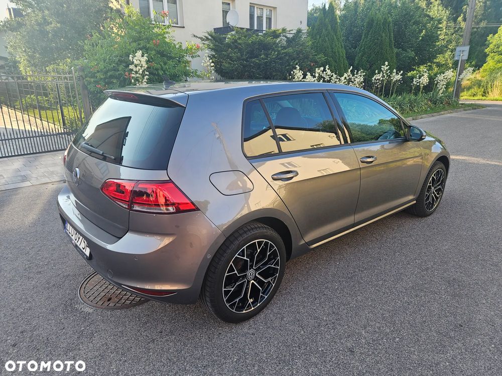 Volkswagen Golf 1.4 TSI BlueMotion Technology DSG Highline - 3
