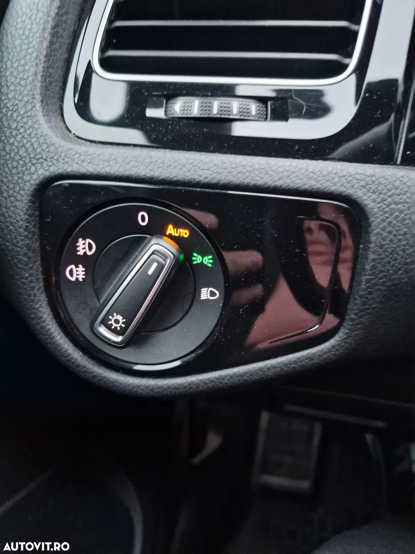 Volkswagen Golf 2.0 TDI 4Motion BMT Highline - 8