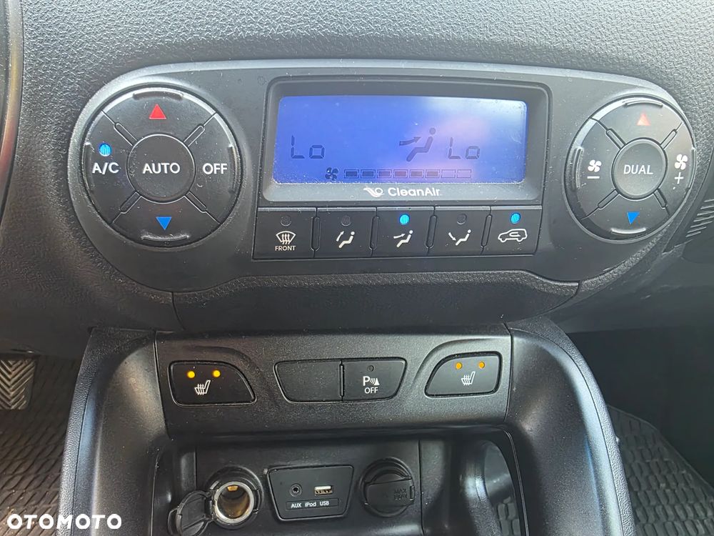 Hyundai ix35 blue 1.6 2WD Finale Gold - 13