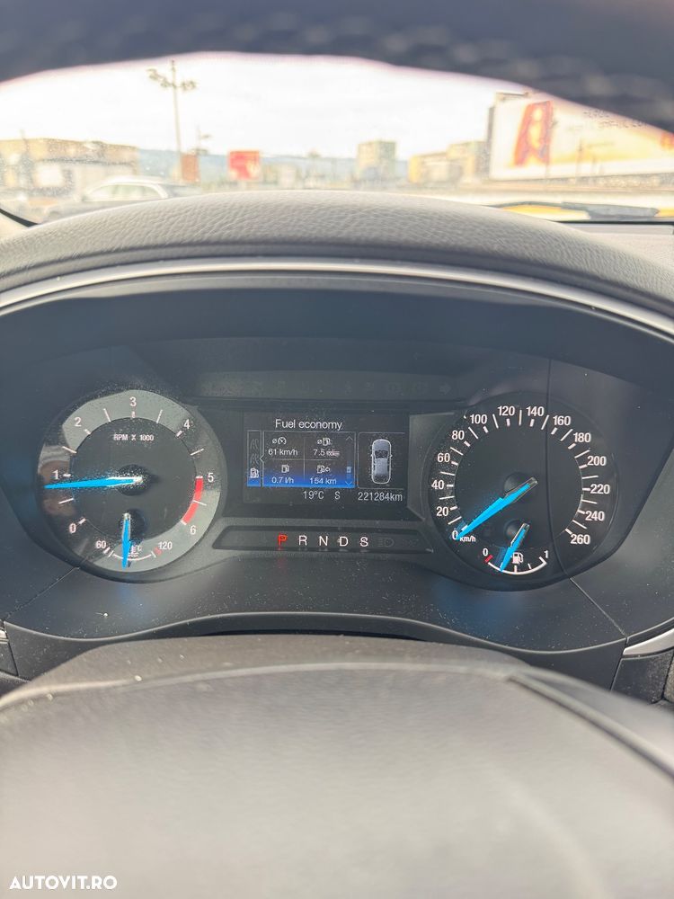 Ford Mondeo 2.0 TDCi Powershift Titanium - 3