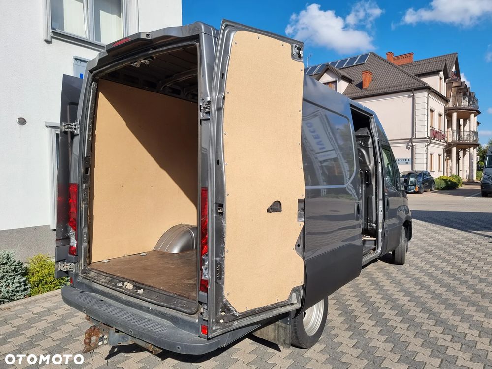 Iveco Daily 35C15 - 6