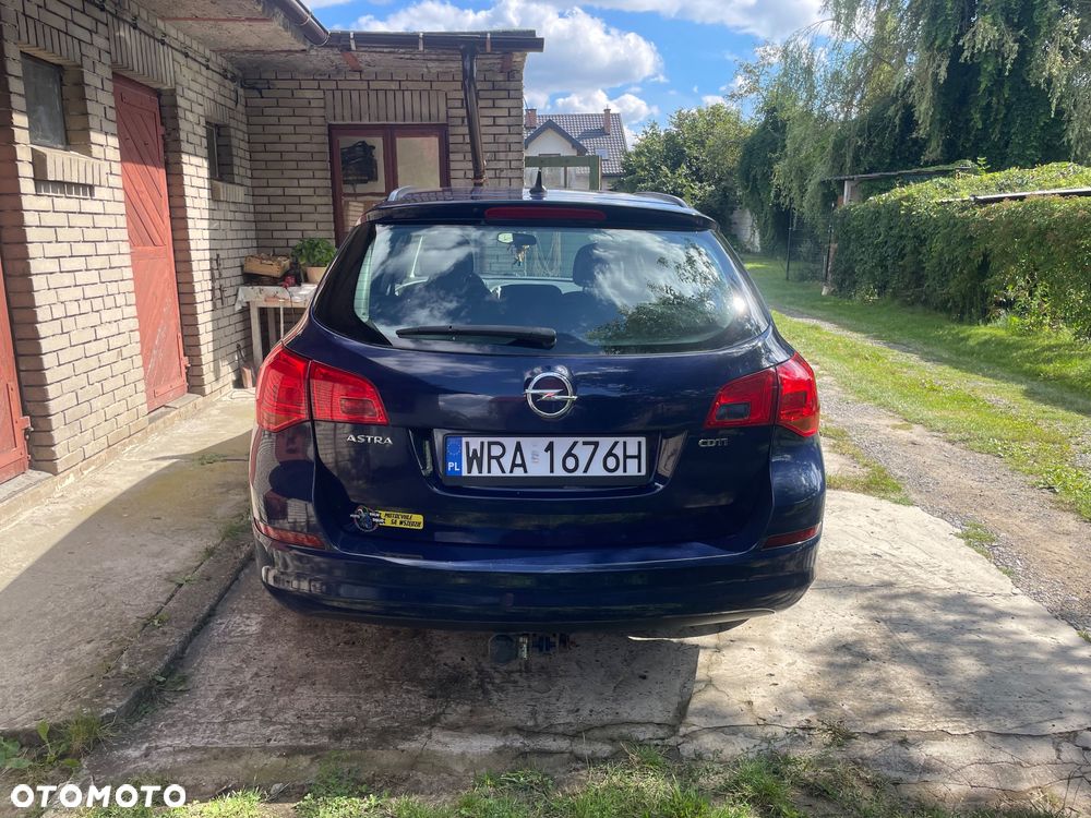 Opel Astra 1.7 CDTI DPF Cosmo - 6