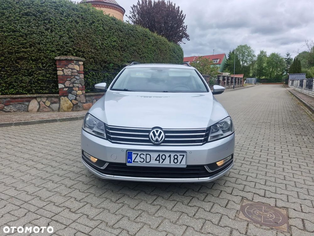 Volkswagen Passat 2.0 TDI DPF BlueMotion Technology Trendline - 4