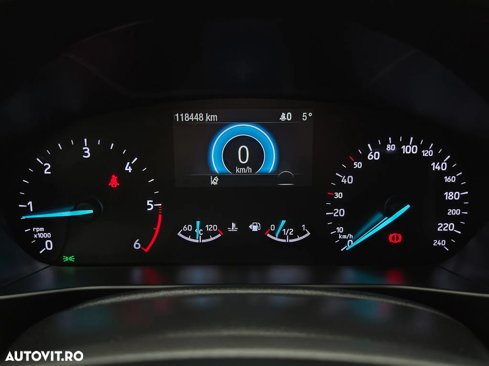 Ford Focus 1.5 EcoBlue Connected - 9