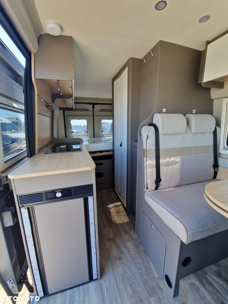 LMC INNOVATION PURE 600 Dach Podnoszony Nowy 4 osobowy 2026 - 24