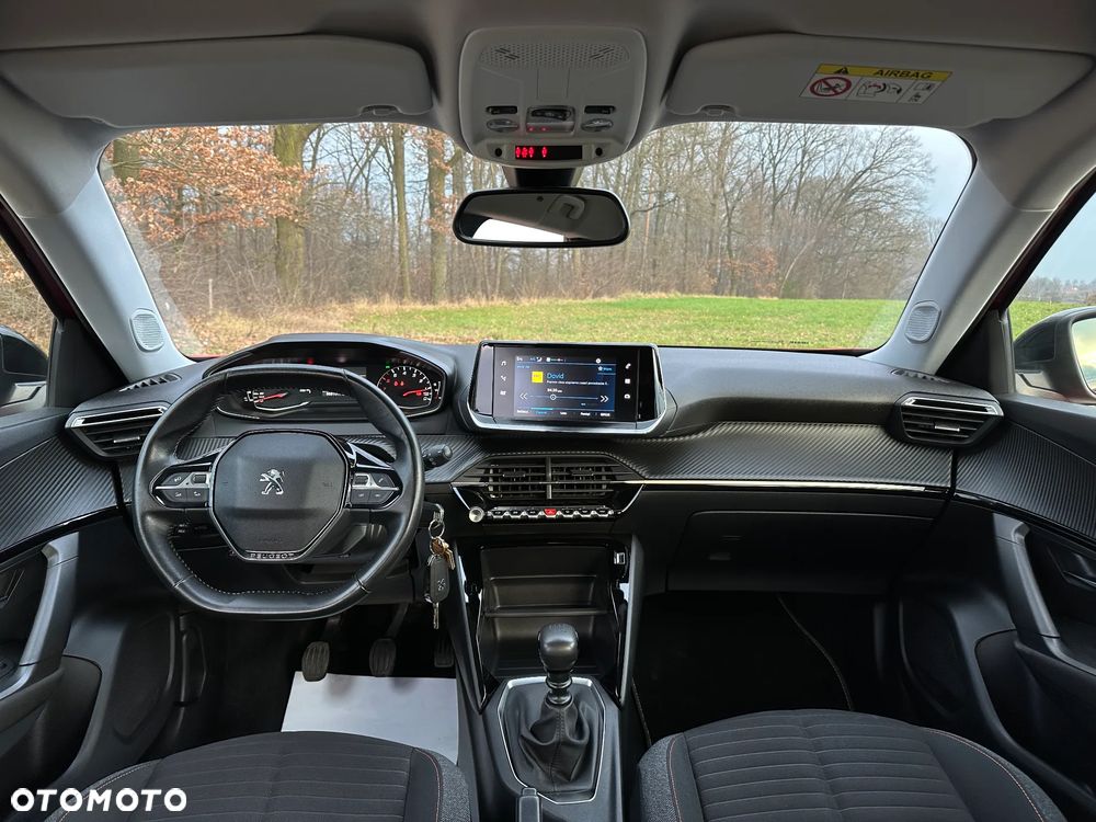 Peugeot 2008 1.2 Pure Tech Allure S&S - 3