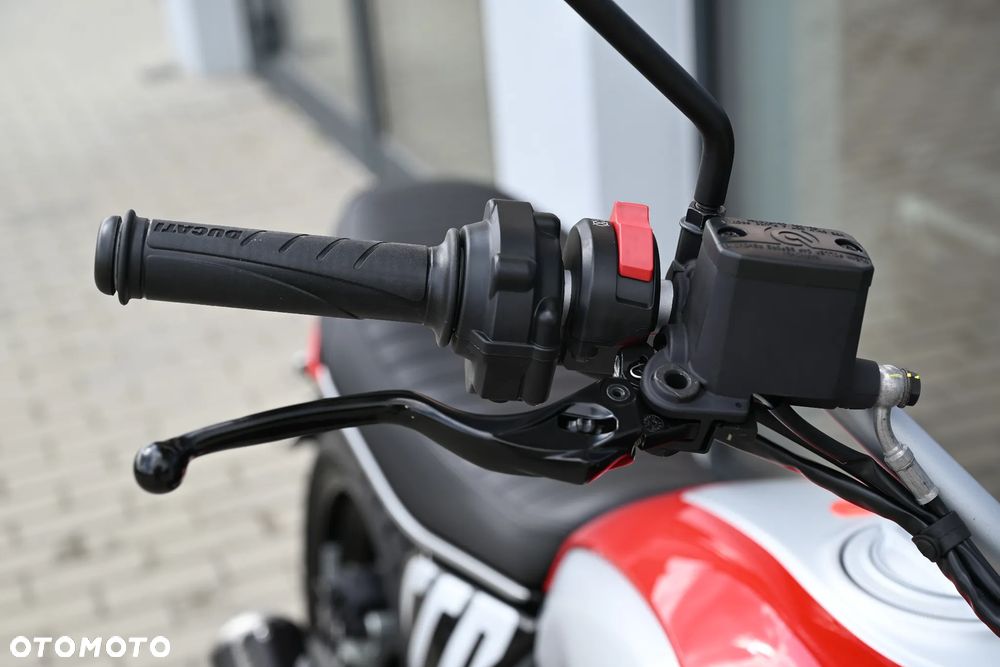 Ducati Scrambler - 13