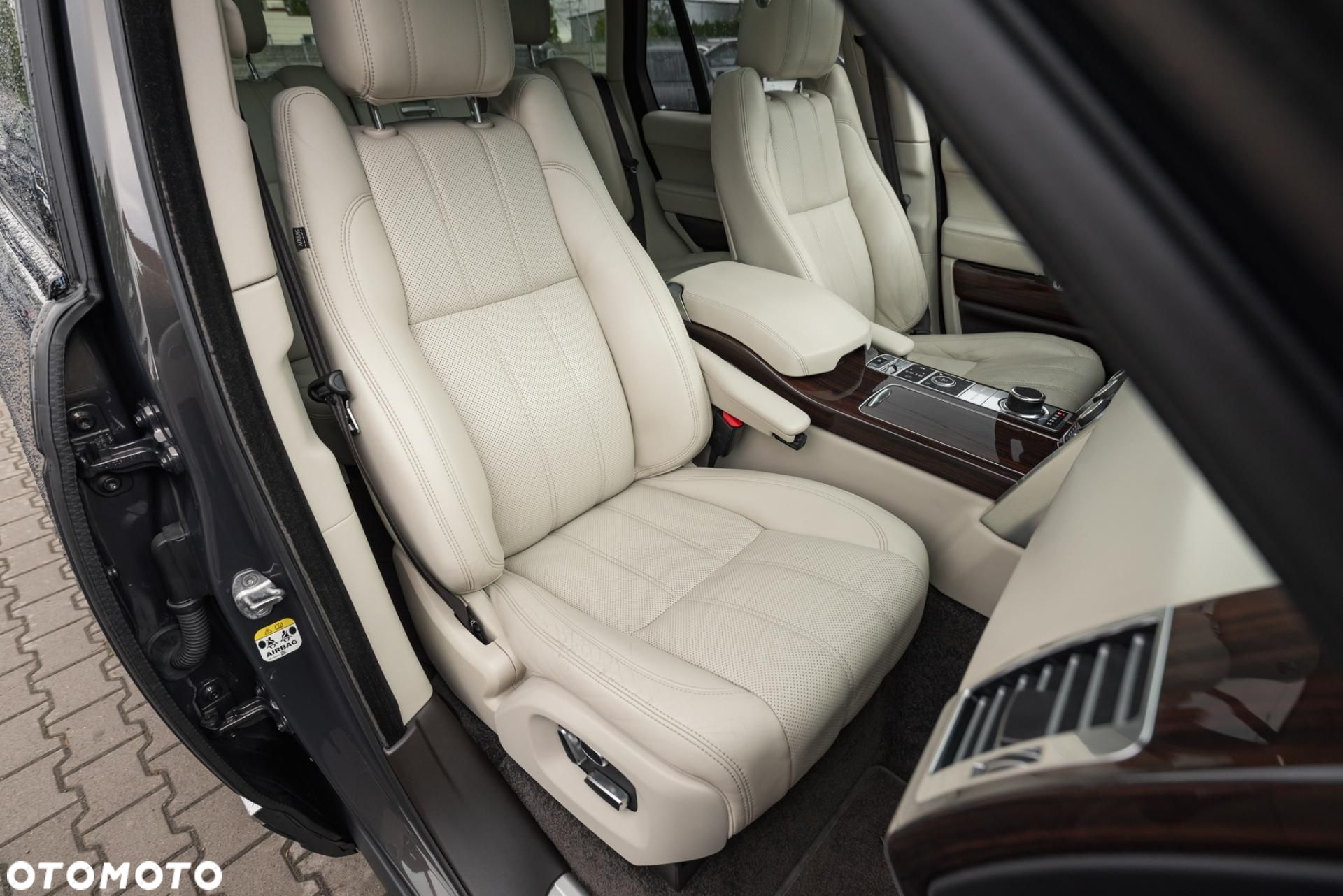 Land Rover Range Rover - 15