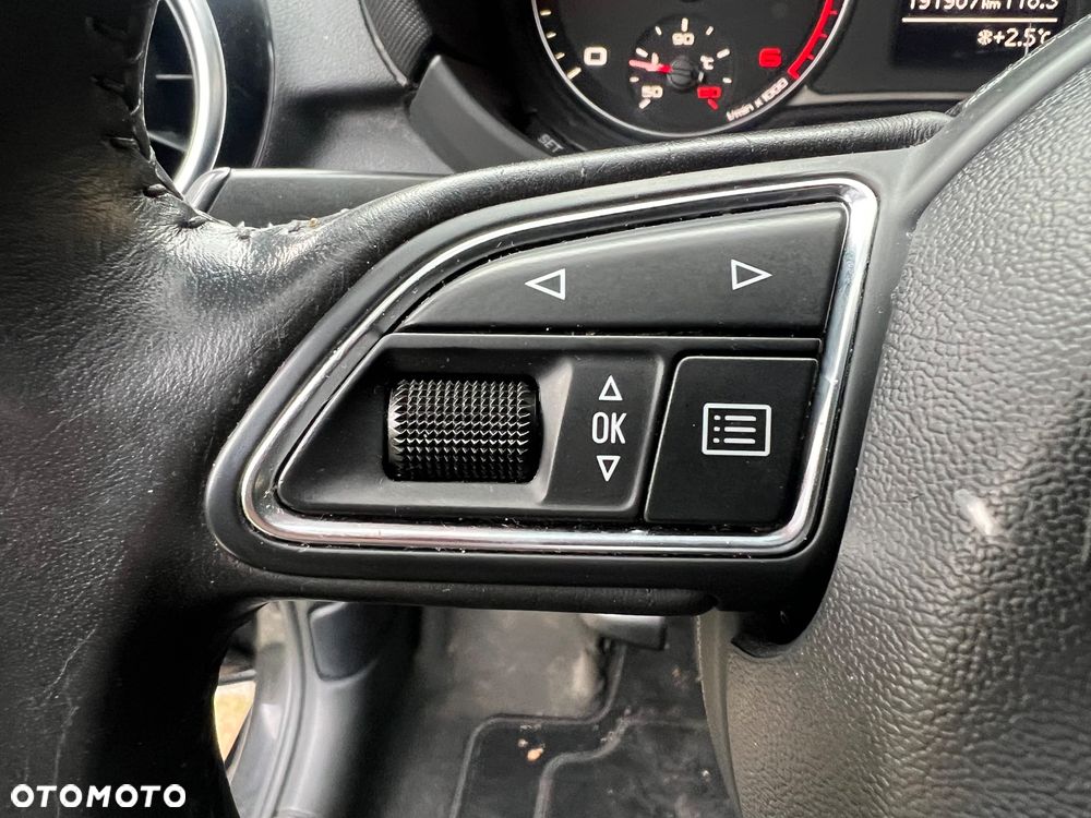 Audi A1 3-drzwiowe 1.6 TDI S line edition - 13