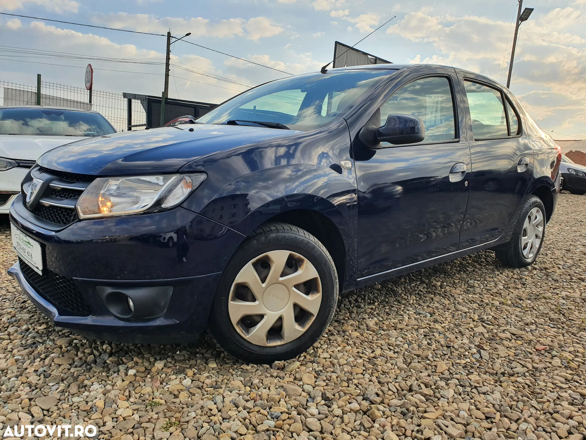 Dacia Logan 0.9 TCe Laureate - 17