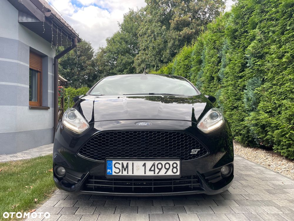 Ford Fiesta 1.6 EcoBoost ST - 10