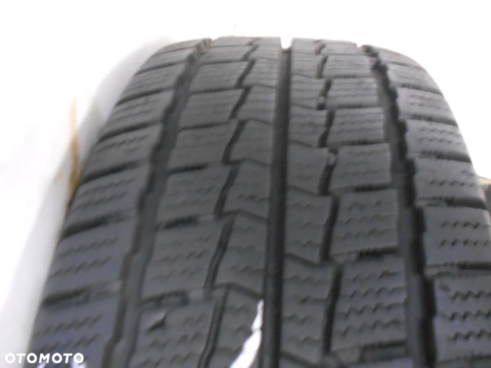 OPONA POJEDYNKA 215/65R16C HANKOOK WINTER RW06 DOT 2217 9MM - 2