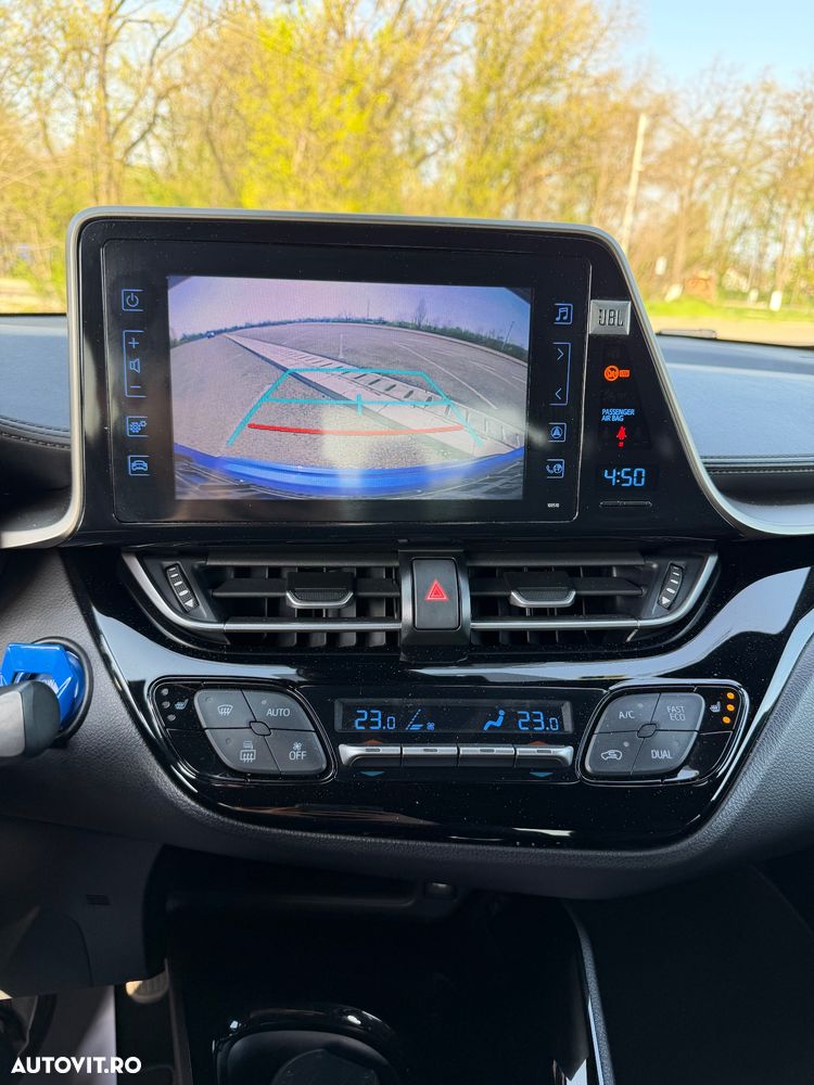 Toyota C-HR 1.8 HSD 4x2 CVT C-ult LED - 14