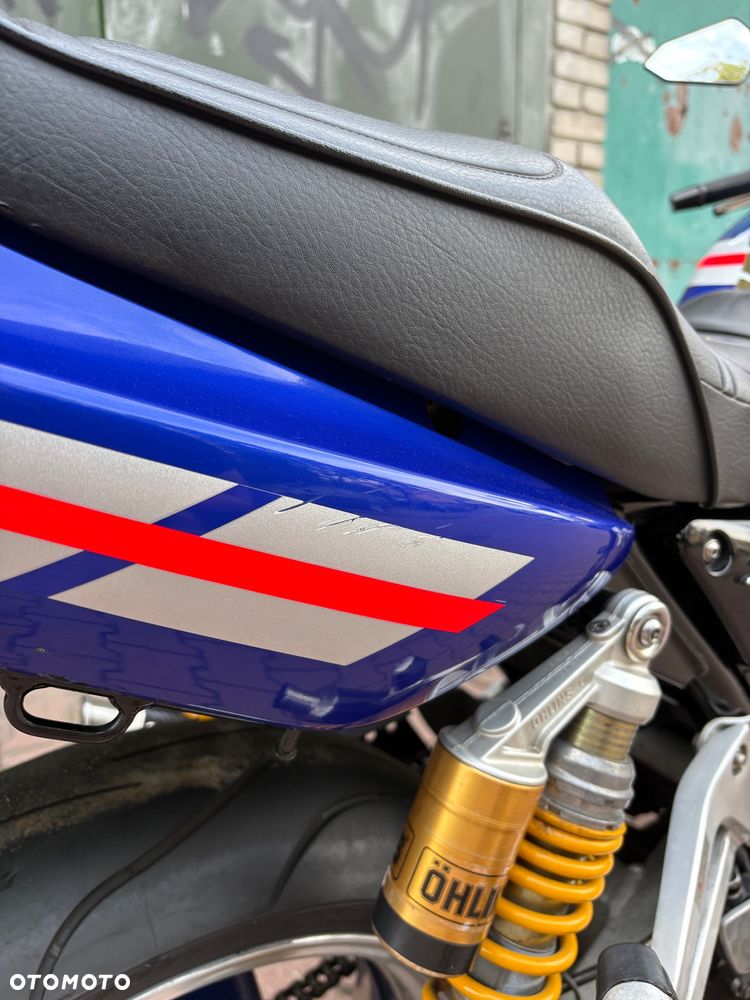 Yamaha XJR - 31