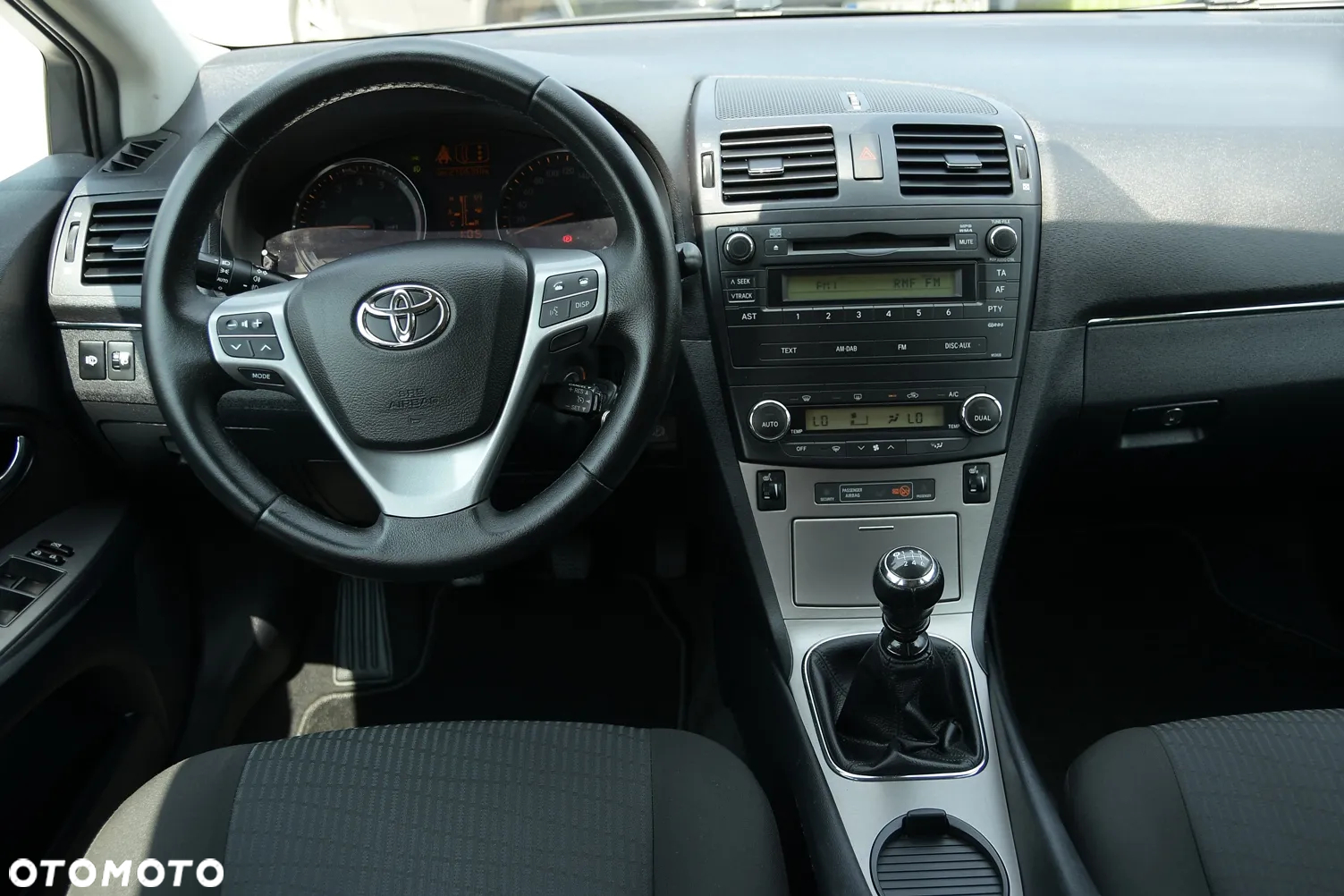Toyota Avensis - 26