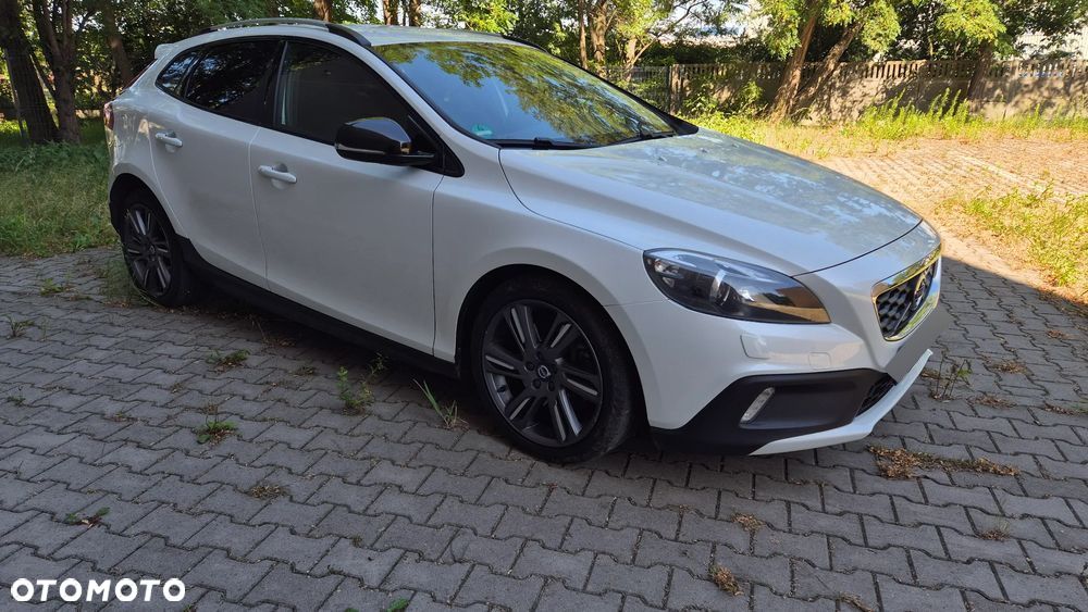 Volvo V40 Cross Country D4 Drive-E Momentum - 1