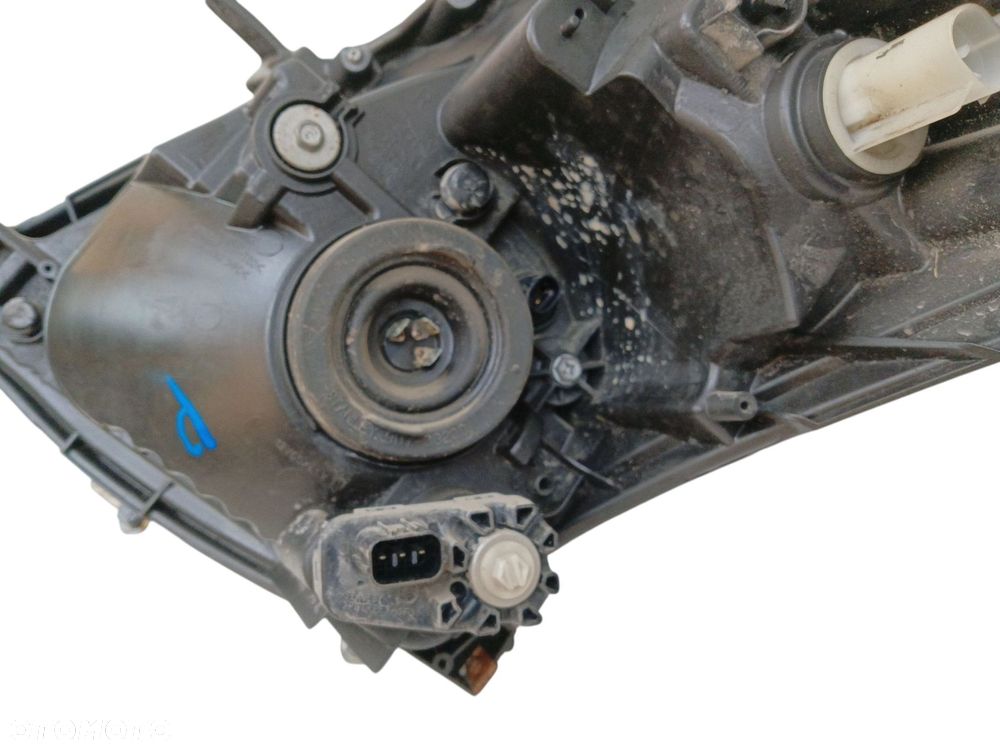 LAMPA PRAWY PRZÓD SUZUKI SWIFT V (2010-2013) 1.2 94KM - 7