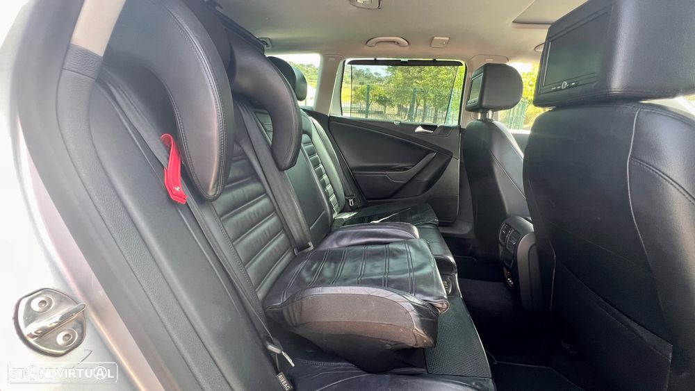 VW Passat Variant 2.0 TDI Sportline DSG - 12