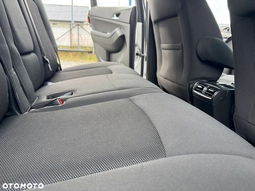 Chevrolet Orlando - 28