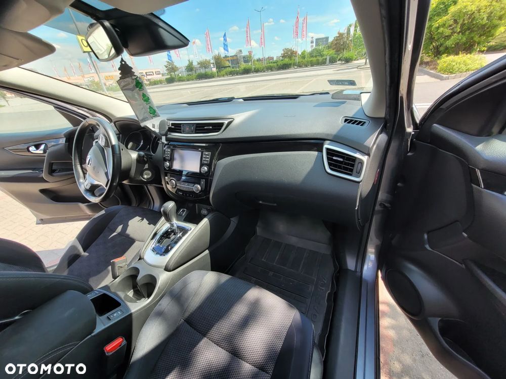 Nissan Qashqai 1.2 DIG-T Xtronic ACENTA - 9