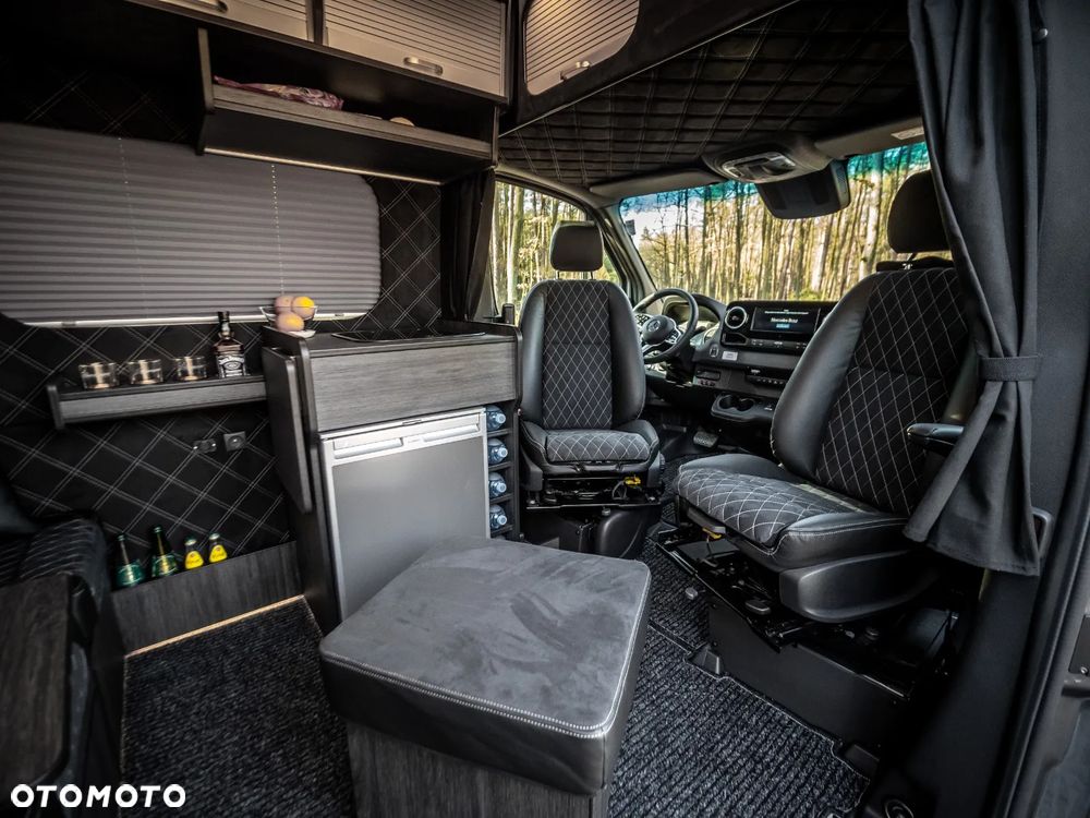 Mercedes-Benz Sprinter - 20