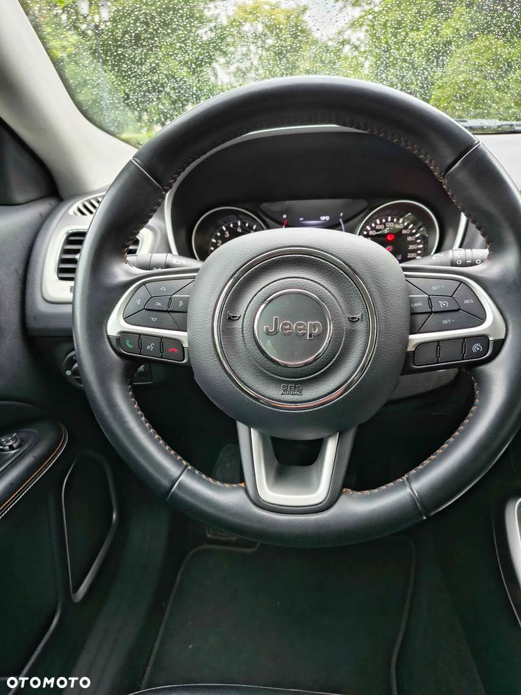 Jeep Compass 1.4 MultiAir Longitude - 12