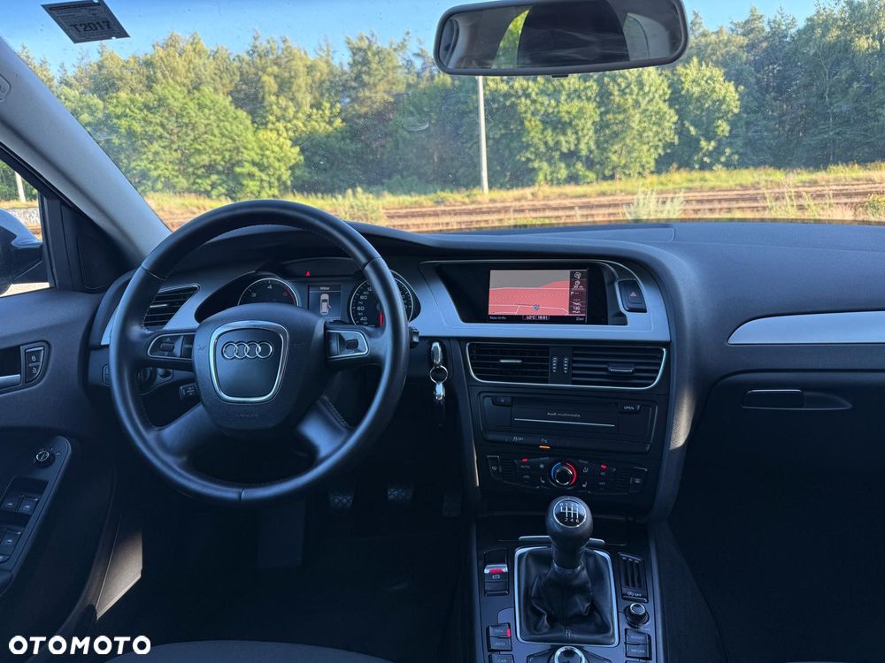 Audi A4 Avant 2.0 TDI DPF Ambiente - 19
