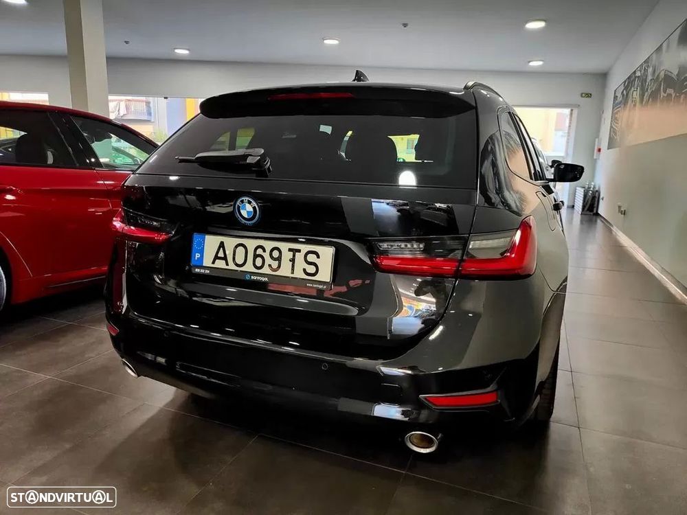 BMW 320 e Line Sport Auto — fotografia 50