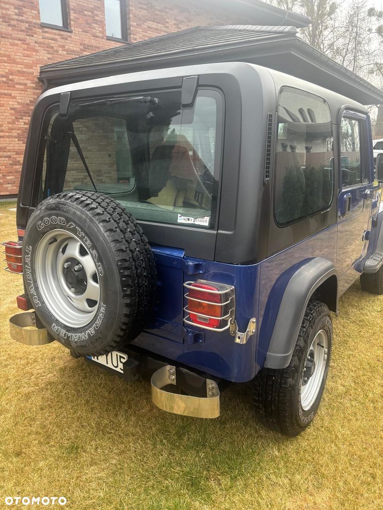 Jeep Wrangler - 6