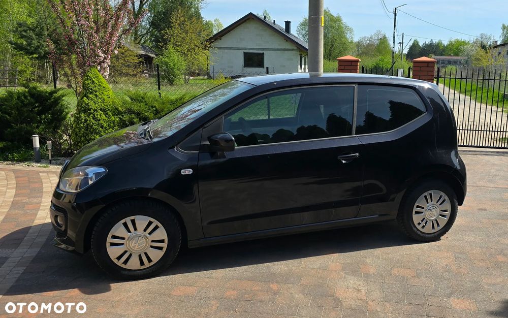 Volkswagen up! 1.0 move - 12